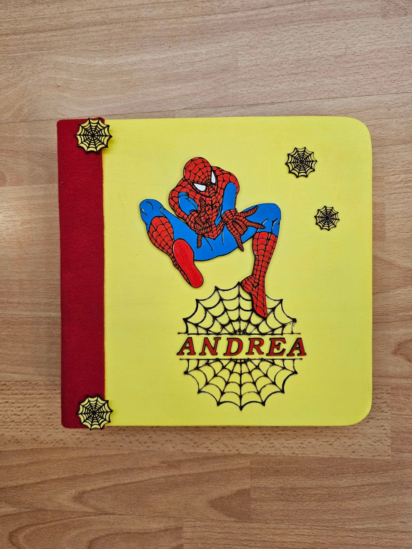 Album medio "spiderman"