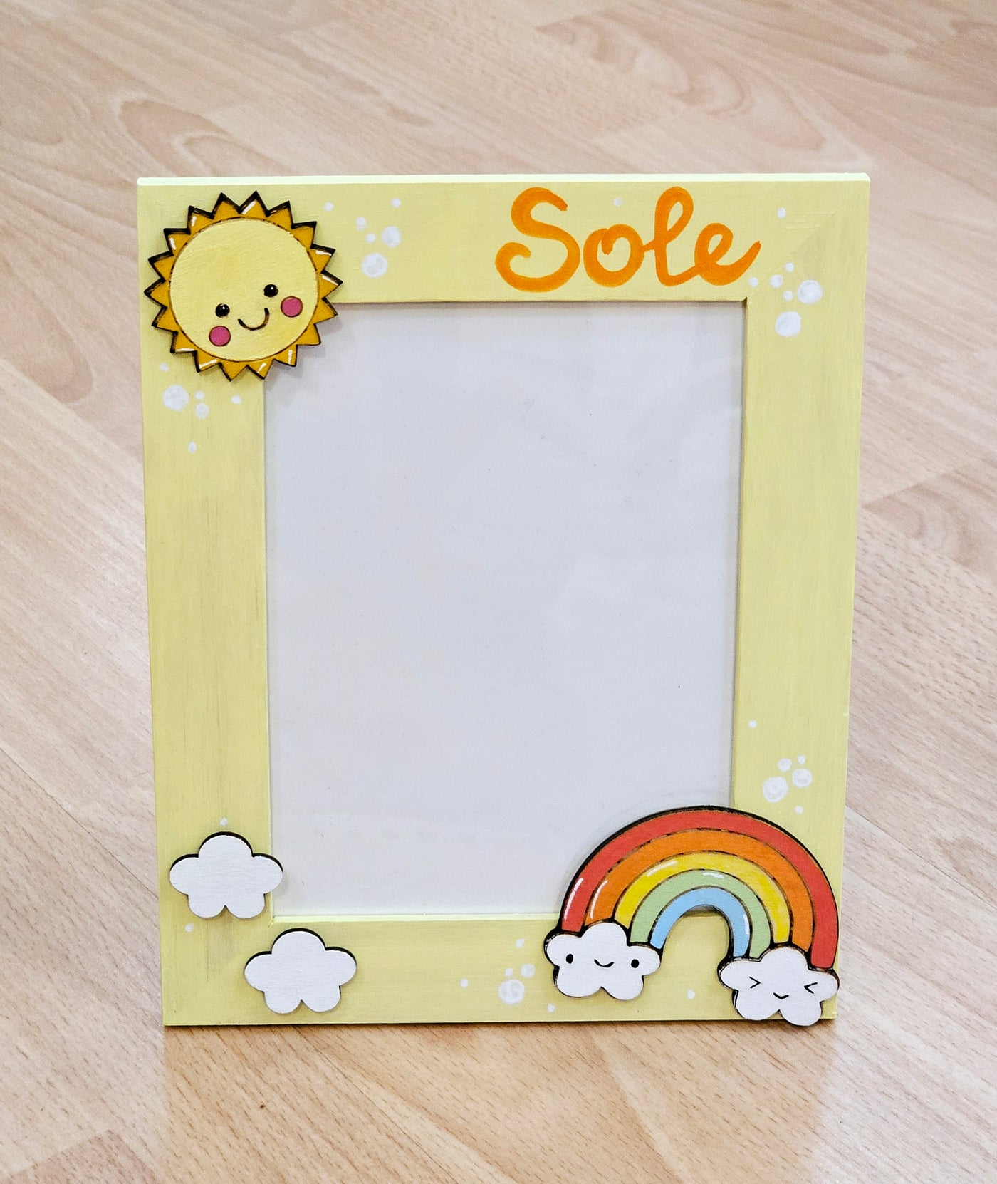 Cornice gialla "arcobaleno "