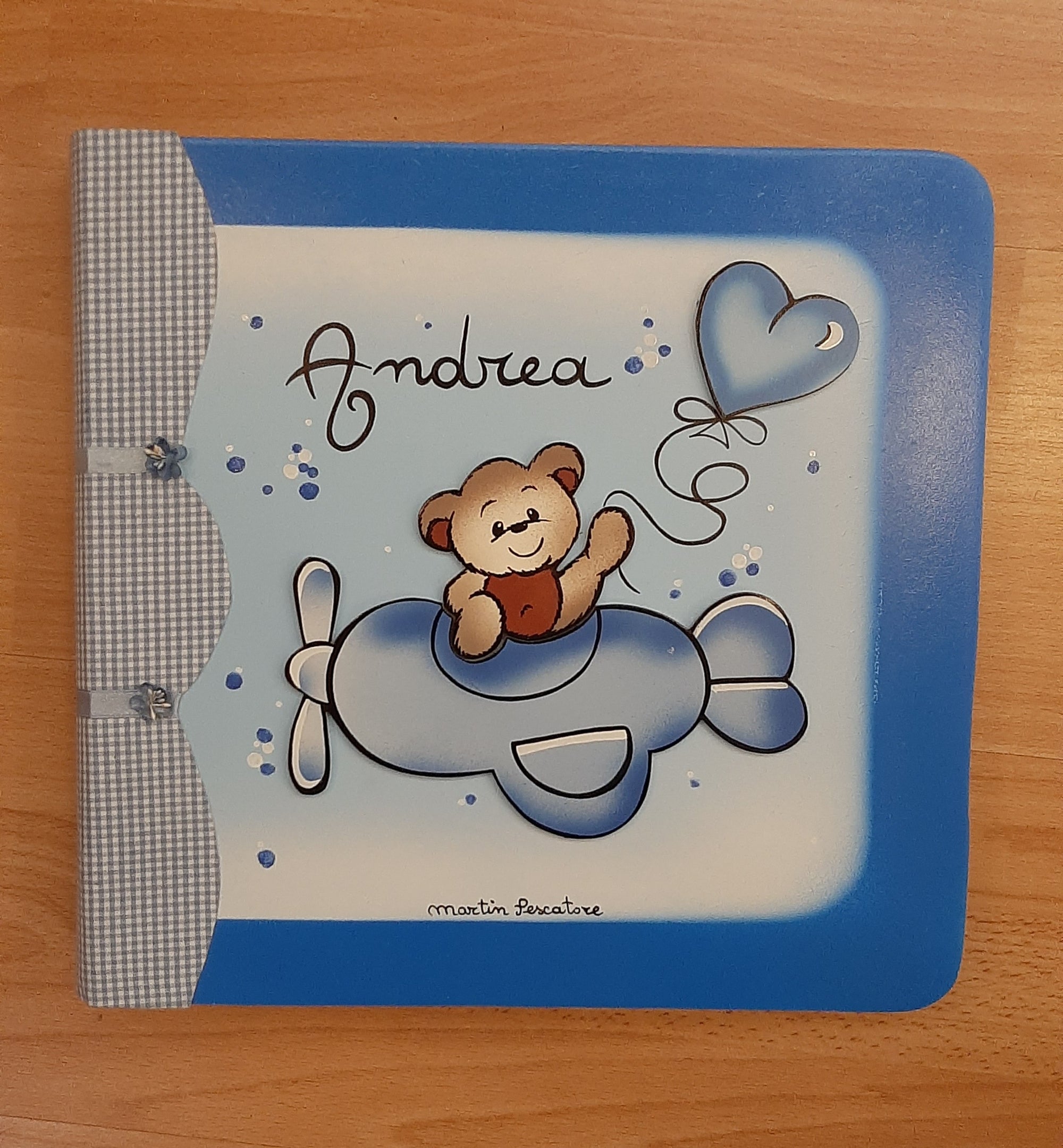 Album grande orsetto in volo con palloncino