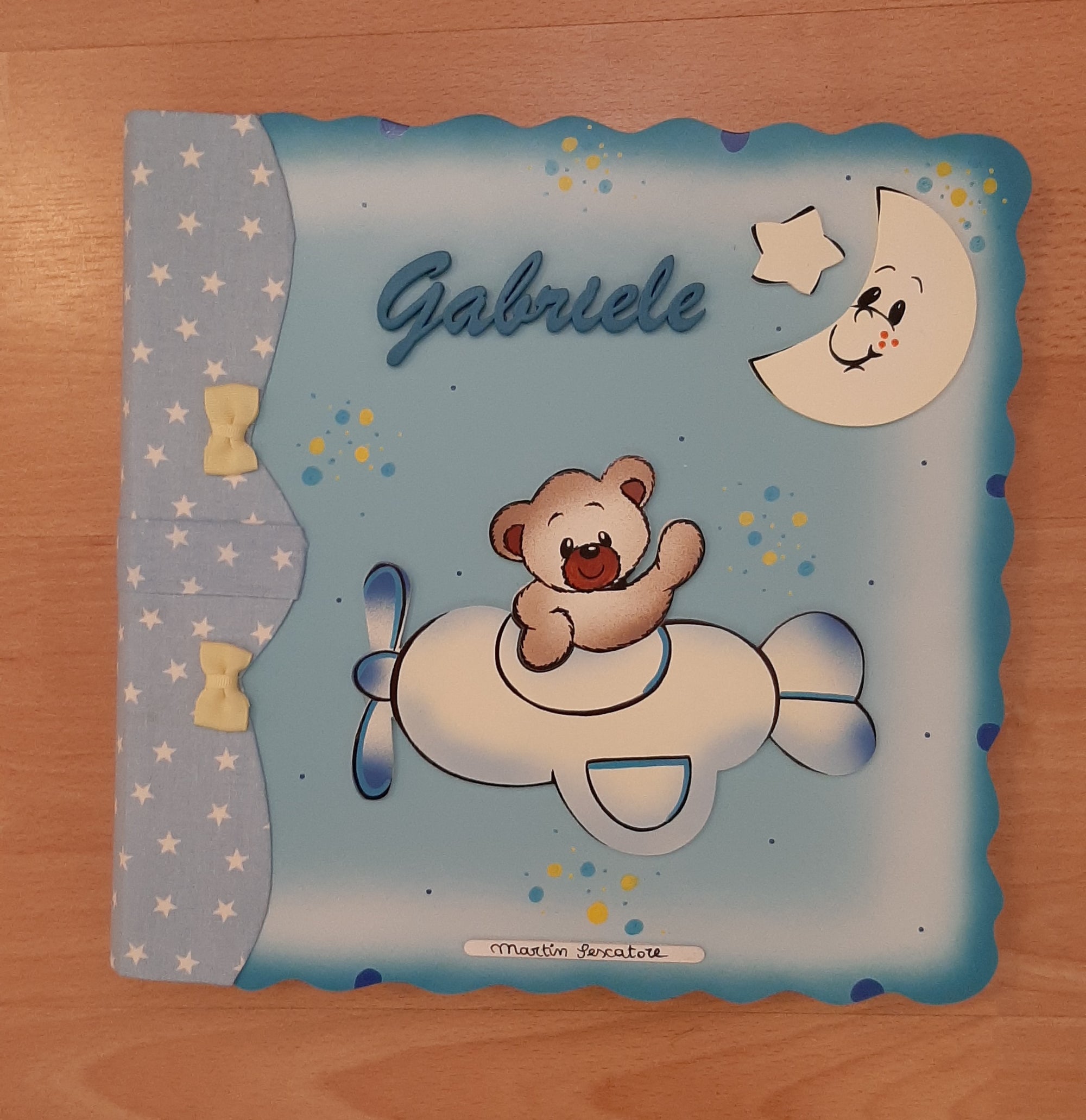 Album grande orsetto in volo con luna