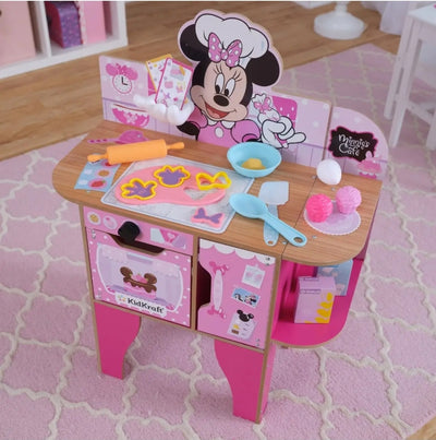 cucina da gioco " Minnie mouse bakery & café"